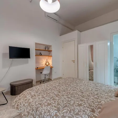 Nest 27