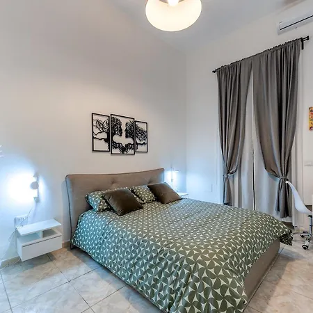 Nest 27 Apartment *